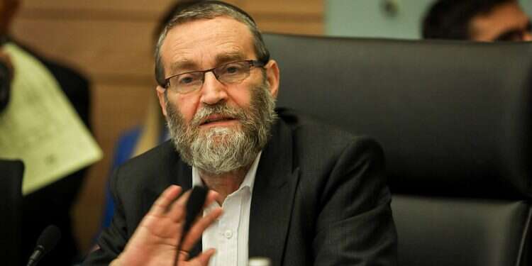 Haredim demand Rivlin convince Sa'ar to join right-wing government
