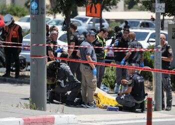 2 wounded in Jerusalem stabbing attack, terrorist killed