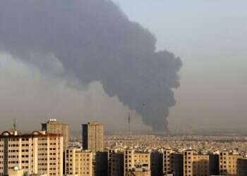 Massive fire breaks out at Tehran oil refinery