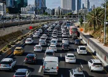 OECD report slams Israel's air pollution, productivity, GDP