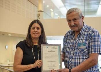 Retired Israel Hayom reporter Gideon Allon wins lifetime achievement award