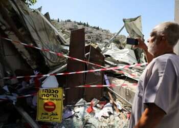 Demolitions in Silwan spark clashes between police, Palestinians  