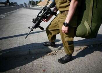 IDF arrests suspect who stabs soldier, flees with gun