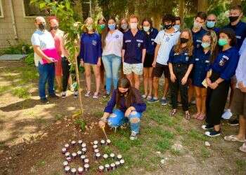 Future Jewish Agency emissaries plant tree in Israel to honor Argentina bombing victims