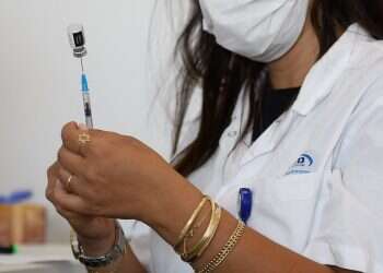 COVID booster shots now available to Israelis age 40 and over