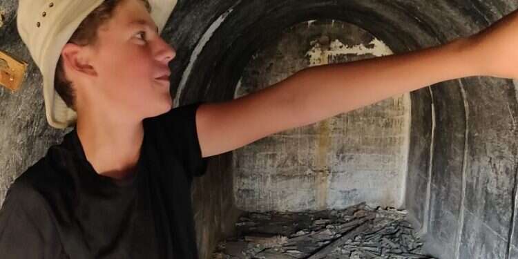 Israeli teen finds historical artifacts in old Syrian army bunker on Golan Heights