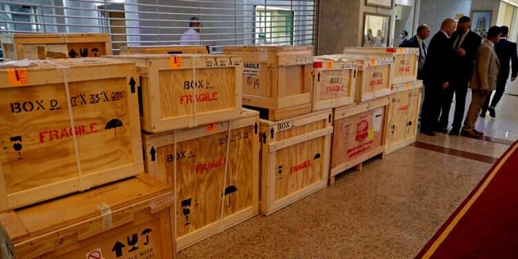 Iraq recovers its history: US returning over 17,000 looted artifacts