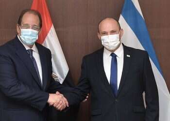 Bennett, Egyptian intel chief meet to discuss ceasefire with Hamas