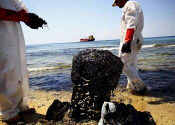 Syrian oil slick could reach Cyprus in 24 hours