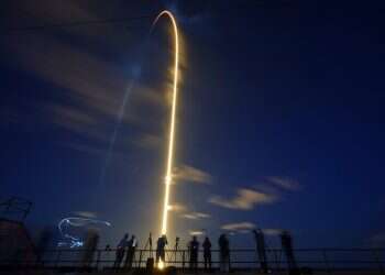 SpaceX launches 4 amateurs on private Earth-circling trip