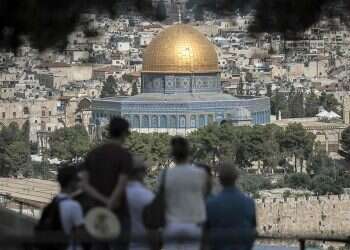 Amid 4th coronavirus wave, Israel to allow entry to small tour groups