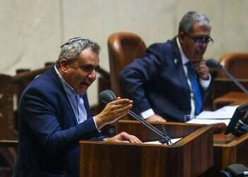 Right-wing MKs fume after Meretz ministers meet with PA head Abbas