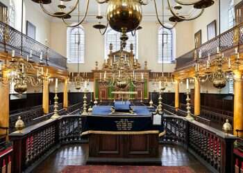 London tower scrapped over effects on 18th-century synagogue