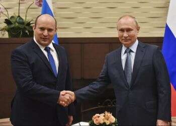 Putin hosts PM Bennett, hails Russian-Israeli ties as 'unique'