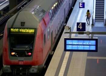 German police: Syrian national stabbed train passengers 'at random'