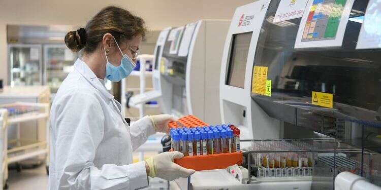 Health Ministry outlines new rules for Israelis recovering from COVID-19