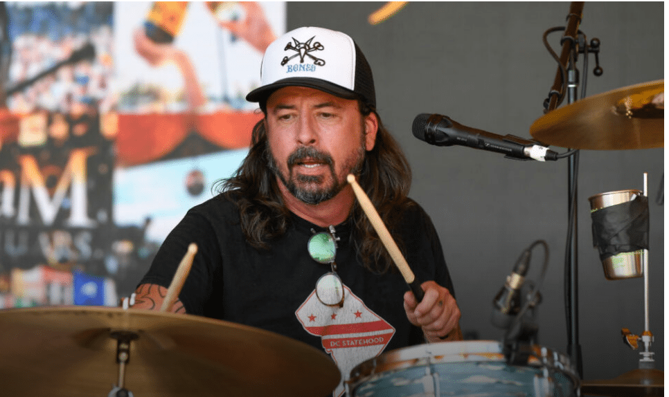 Foo Fighters singer celebrates Hanukkah, Jewish musicians – www ...
