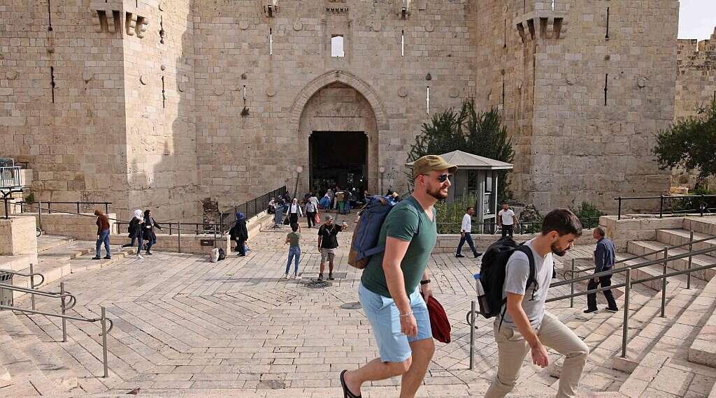 ABOUT ME, Israel Tour Guide