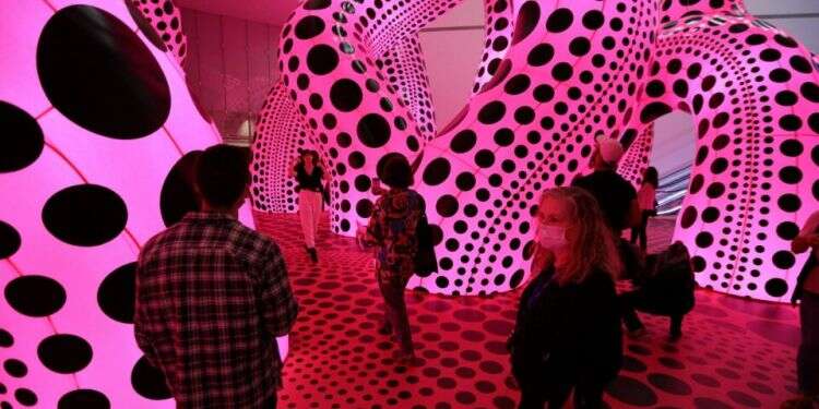 Renowned Japanese artist makes Israeli debut at Tel Aviv museum – www ...