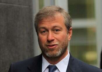 Bem-vinda! Roman Abramovich, owner of Chelsea FC, now Portuguese citizen