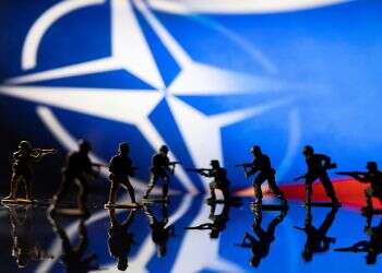 Report: Ukraine mulls dropping NATO bid to avoid war