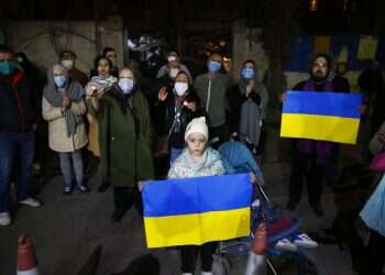 Iranians defy Tehran-Moscow strategic alliance in solidarity with Ukraine