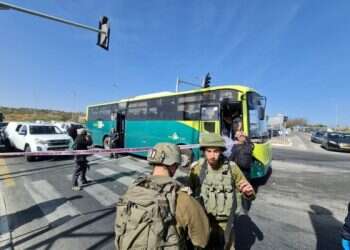 Israeli wounded in stabbing attack in Samaria, terrorist neutralized