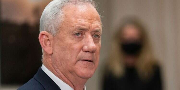 Gantz warns Palestinians they will suffer if 'Hamas leadership' continues provocations