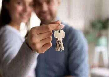 High-tech workers must stop pushing housing prices up