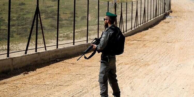 IDF to form special unit to prevent illegal entry of Palestinians into Israel
