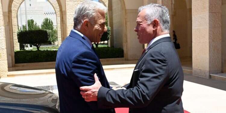 Lapid, King Abdullah discuss regional issues in surprise Amman meeting