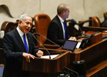 Netanyahu swears in new government, begins 6th term