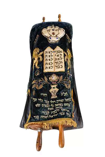 Journey of a Torah Scroll 