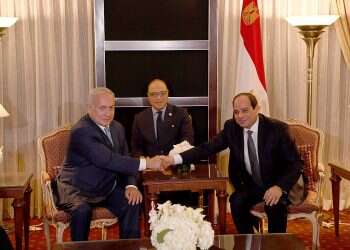 Egypt's el-Sissi speaks with PM, urges caution for new government