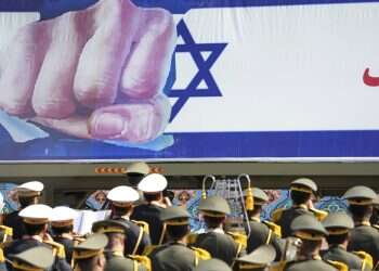 Iran renews threats against Israel during Army Day parade