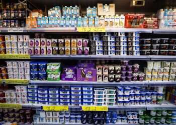 Knesset seeks roll-back of state-controlled milk prices