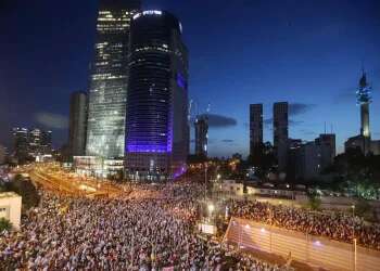 Mass protest against judicial reform held in Tel Aviv for 22nd straight week