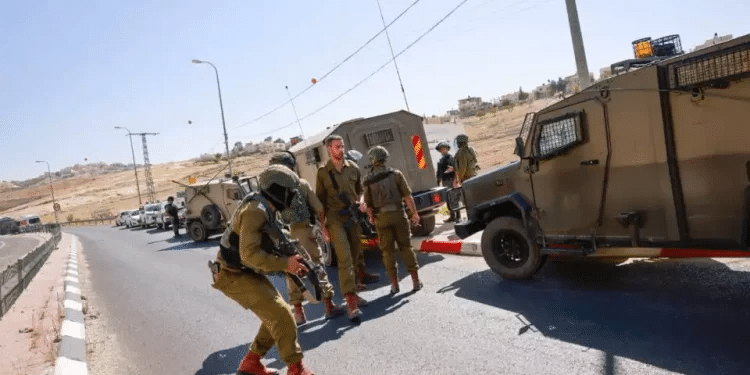 Israeli man, 2 daughters wounded in Gush Etzion shooting