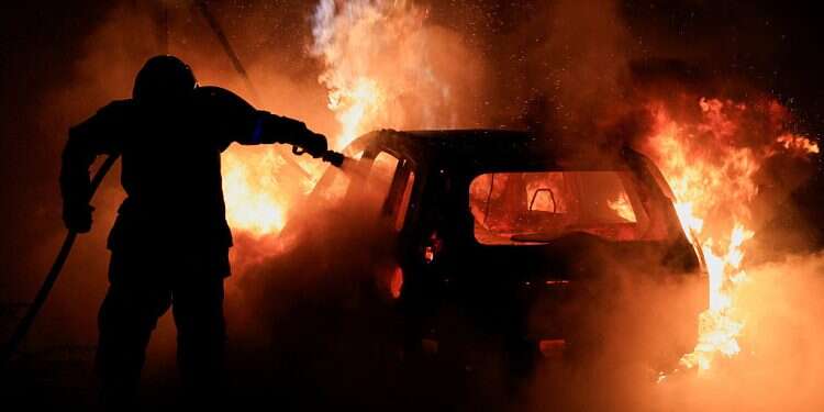 5th night of unrest  quieter in France amid massive police deployment