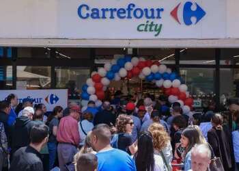 Carrefour denies report of plans not to open stores in Judea and Samaria