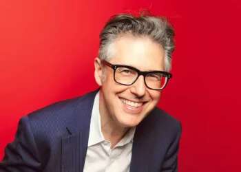 The secret to reaching millions: Ira Glass speaks with Israel Hayom