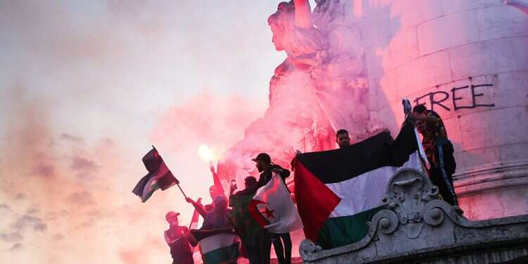 US pro-Palestinian activists lose contracts, could be blacklisted after campus outrage