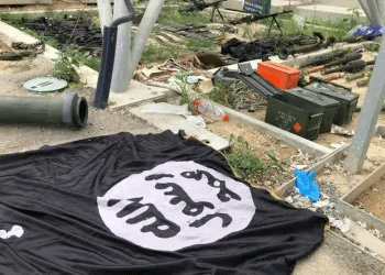 ISIS flags found on bodies of Hamas terrorists in south