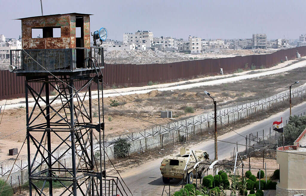 What can Israel do with the Egypt Gaza border www.israelhayom