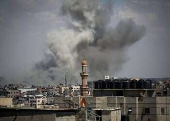 US pauses bomb shipment to Israel; meant as signal over Rafah move