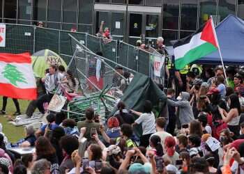 Clashes erupt as authorities raid MIT encampment hours before Israel independence event