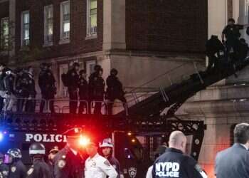 Police clear anti-Israel protesters from Columbia University's Hamilton Hall after occupation