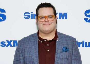 Josh Gad