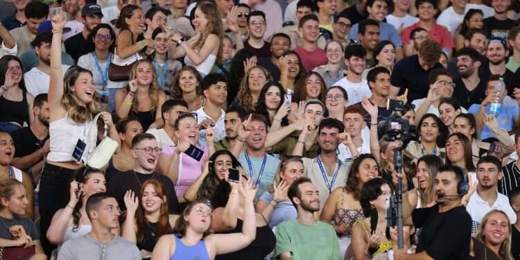 Birthright Israel's annual event touts Jewish unity amid conflict
