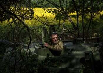 Short on troops, Ukraine releases convicts to bolster combat forces